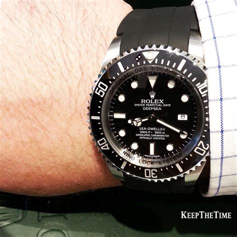 rolex oyster sea dweller 12800|rolex sea dweller price new.